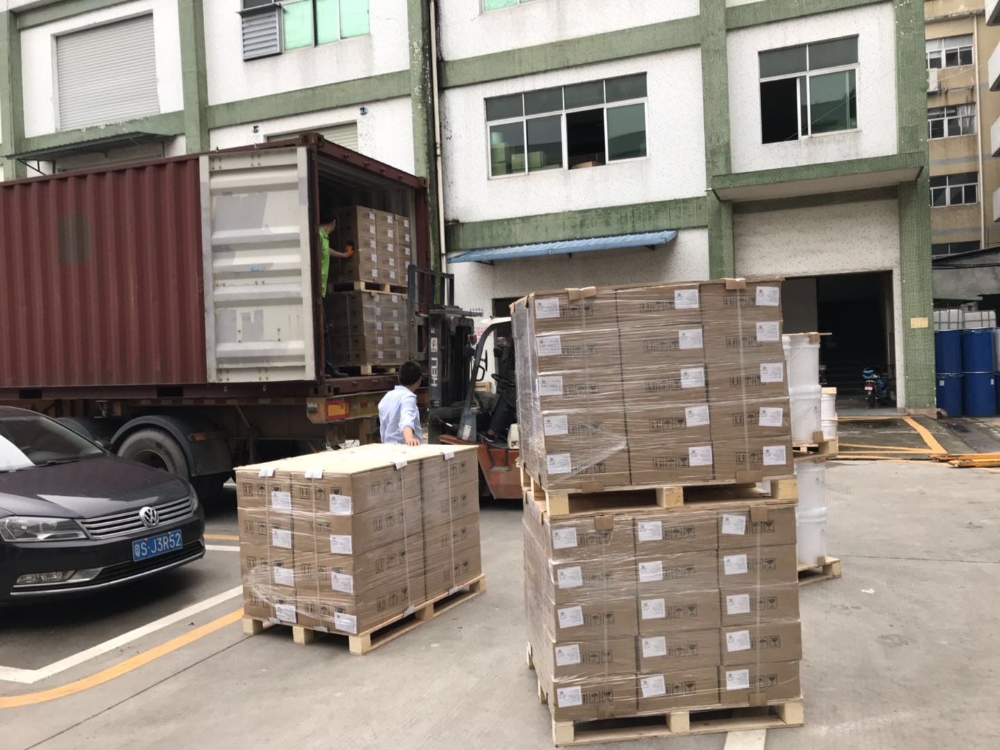 奮戰(zhàn)半月，液體硅膠準(zhǔn)時(shí)出貨